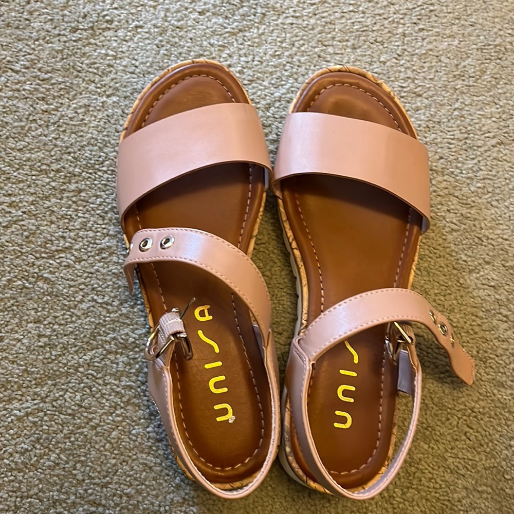 Unisa Sandals Size 8